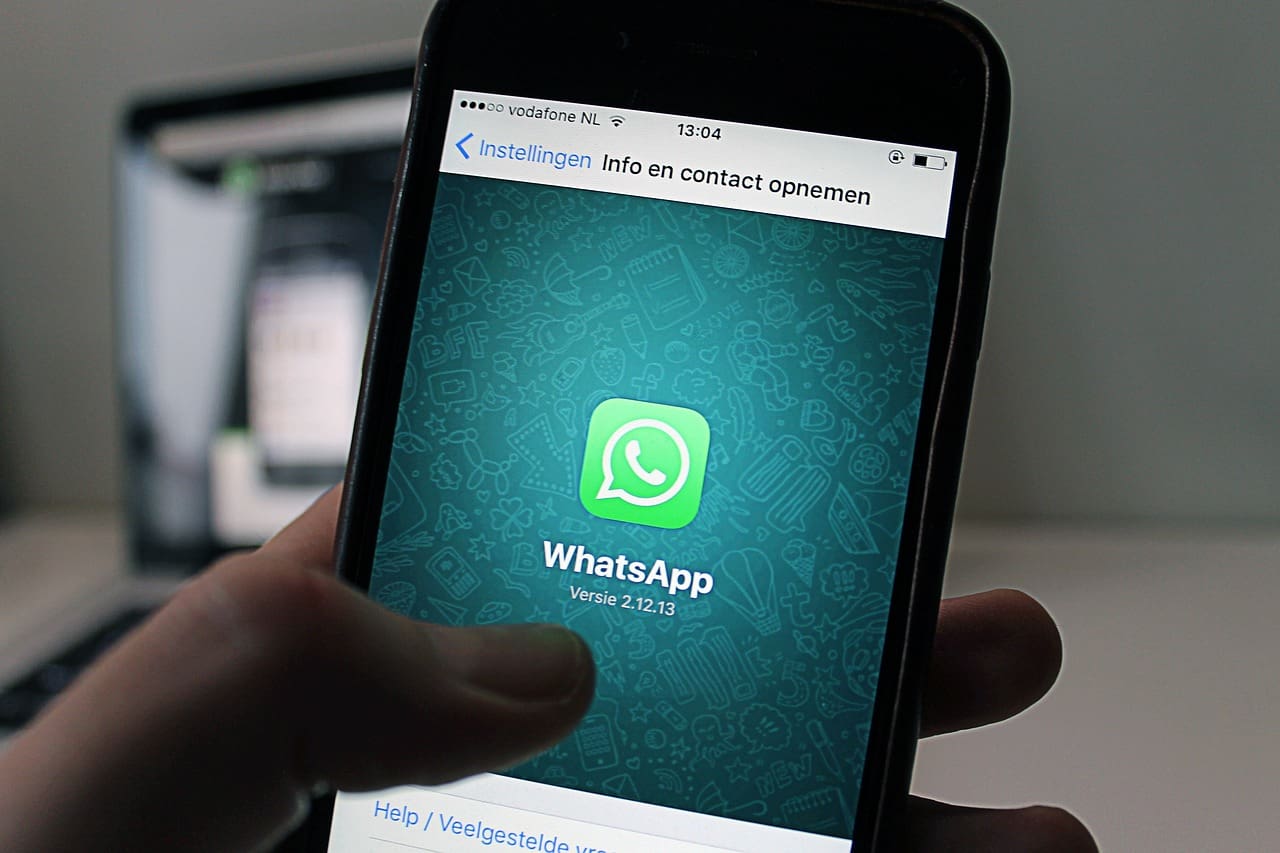 How Do I Use Whatsapp On My Iphone